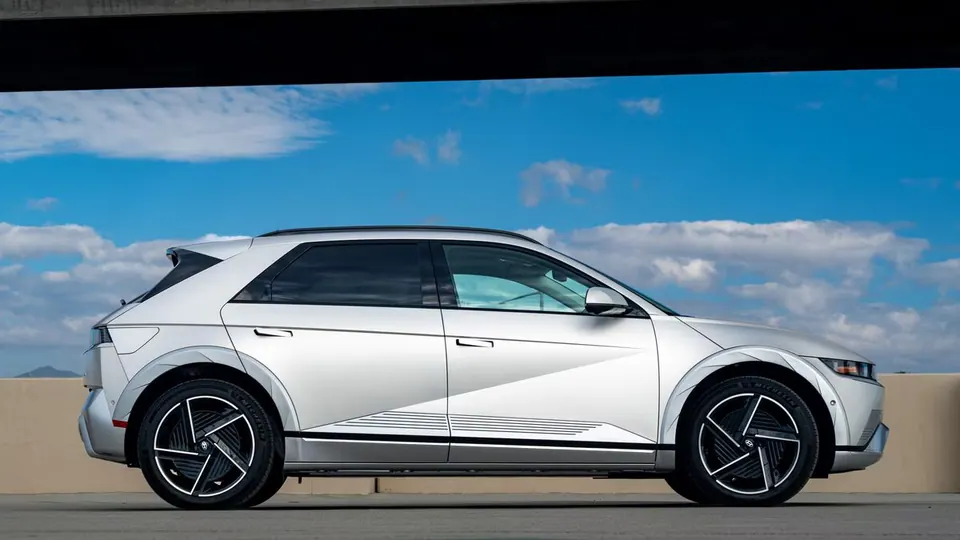 Hyundai IONIQ 5 Premium 63 kWh — Perfil lateral