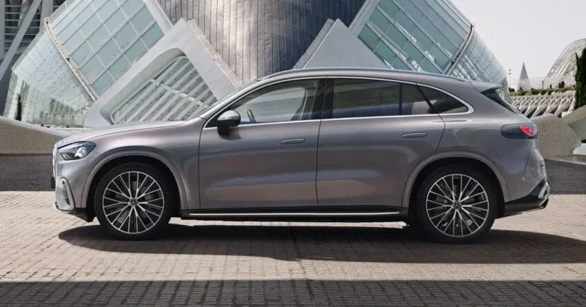 Mercedes-Benz GLC 400 4MATIC com EQ Technology — Perfil lateral · luxo médio de dimensões comparáveis