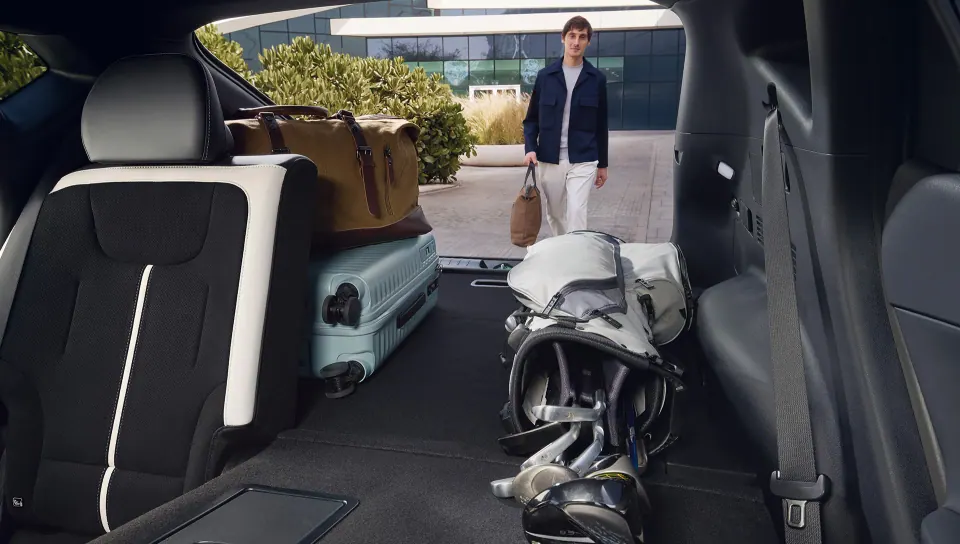 Kia EV6 Tech 84 kWh RWD — Zona de bagagem · imagem oficial do modelo europeu